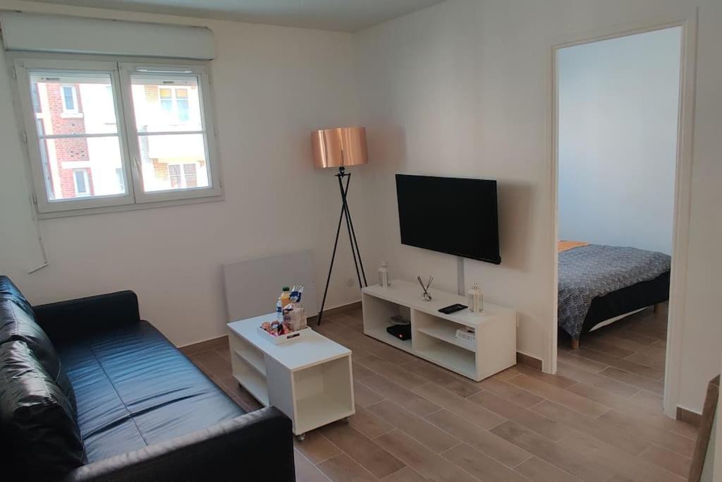 Appart Cosy Auber Porte De Paris โอแบวีลีเย ภายนอก รูปภาพ